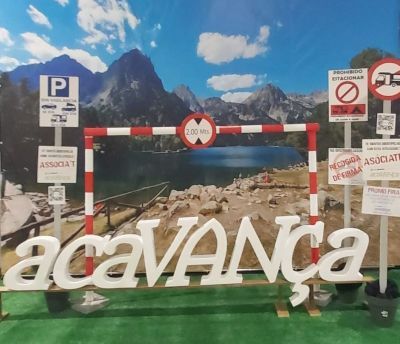 Acavança